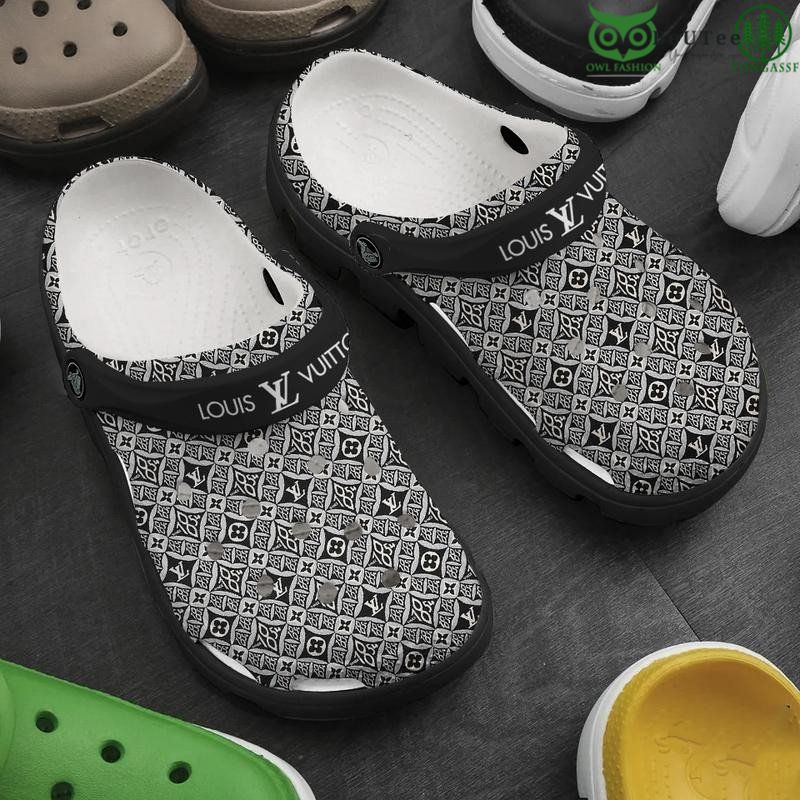 Limited LV Louis Vuitton Retro Black White Monogram Crocs