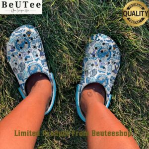 one pride detroit lions symbols football crocs 4 rDQpl.jpg