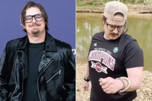 Watch Hardy Get Bitten by a Snake After Grabbing It: ‘Let Go!’ Watch Hardy Get Bitten by a Snake After Grabbing It: ‘Let Go!’